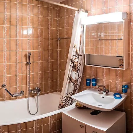 Asters B1 A 5 Personnes Emplacement Ideal Vue Sur Les Montagnes